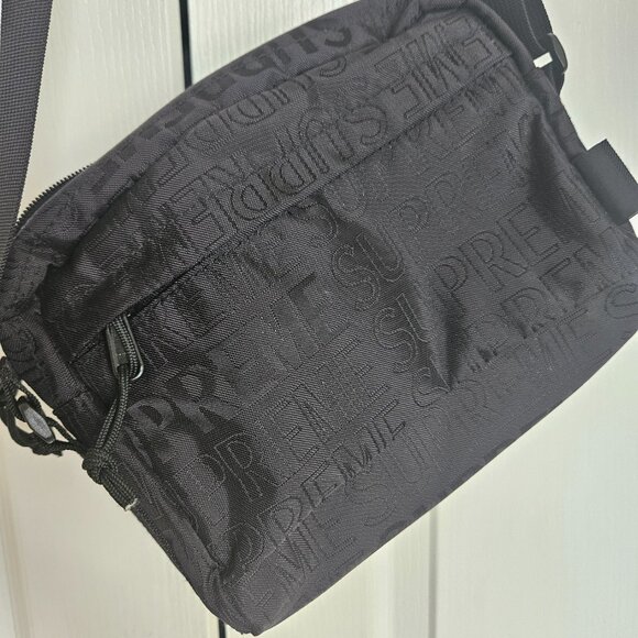 Supreme shoulder/crossbody bag, unisex, authentic from 2019! Like new! - Picture 3 of 8